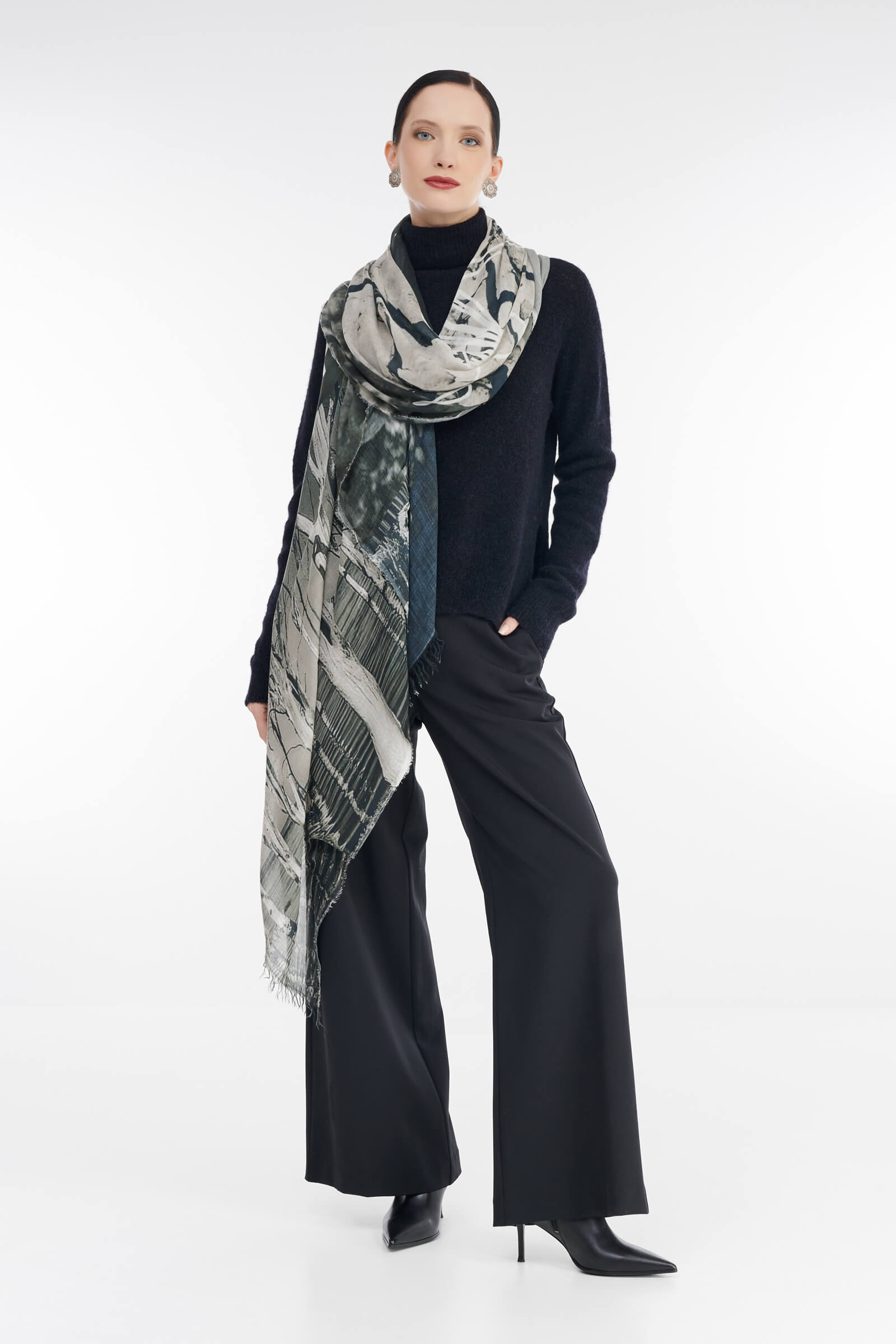 Платок с принтом и логотипом бренда цвета Мультиколор 