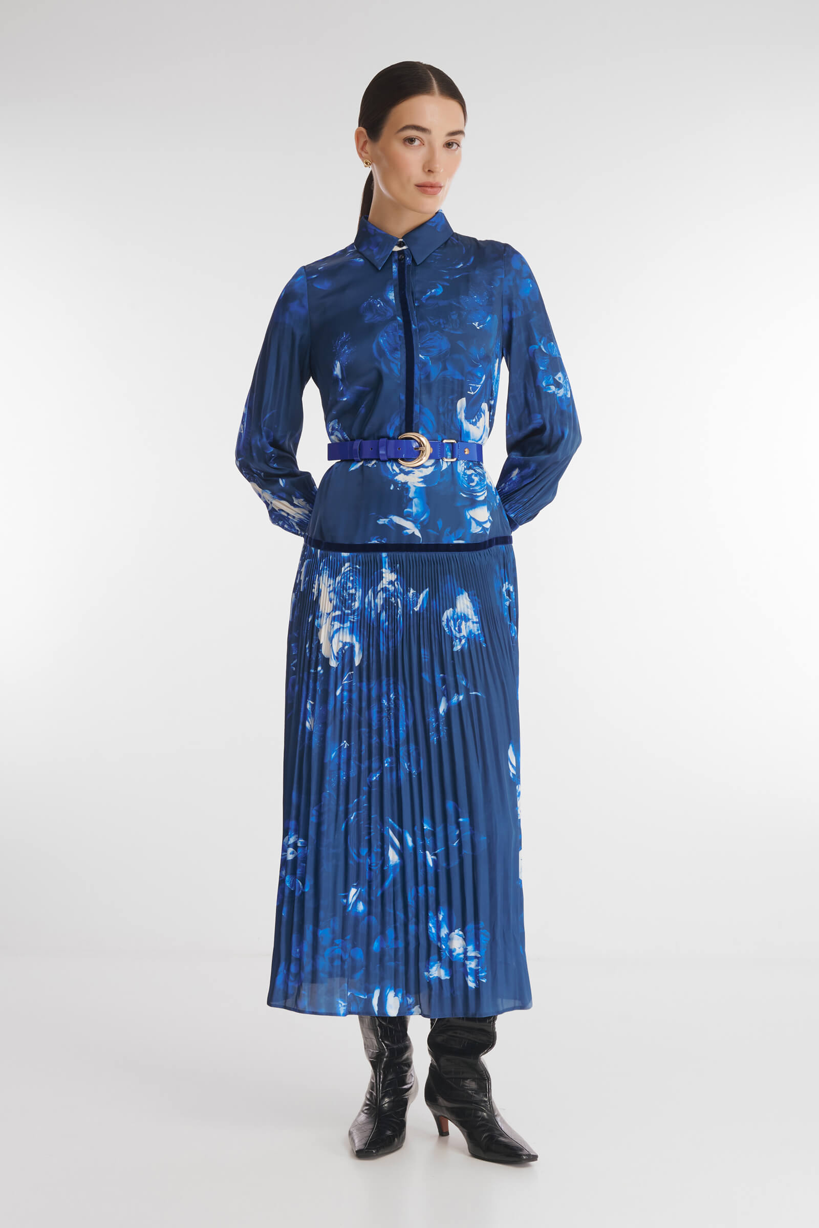 Плиссированное платье-рубашка с принтом цвета Синий 