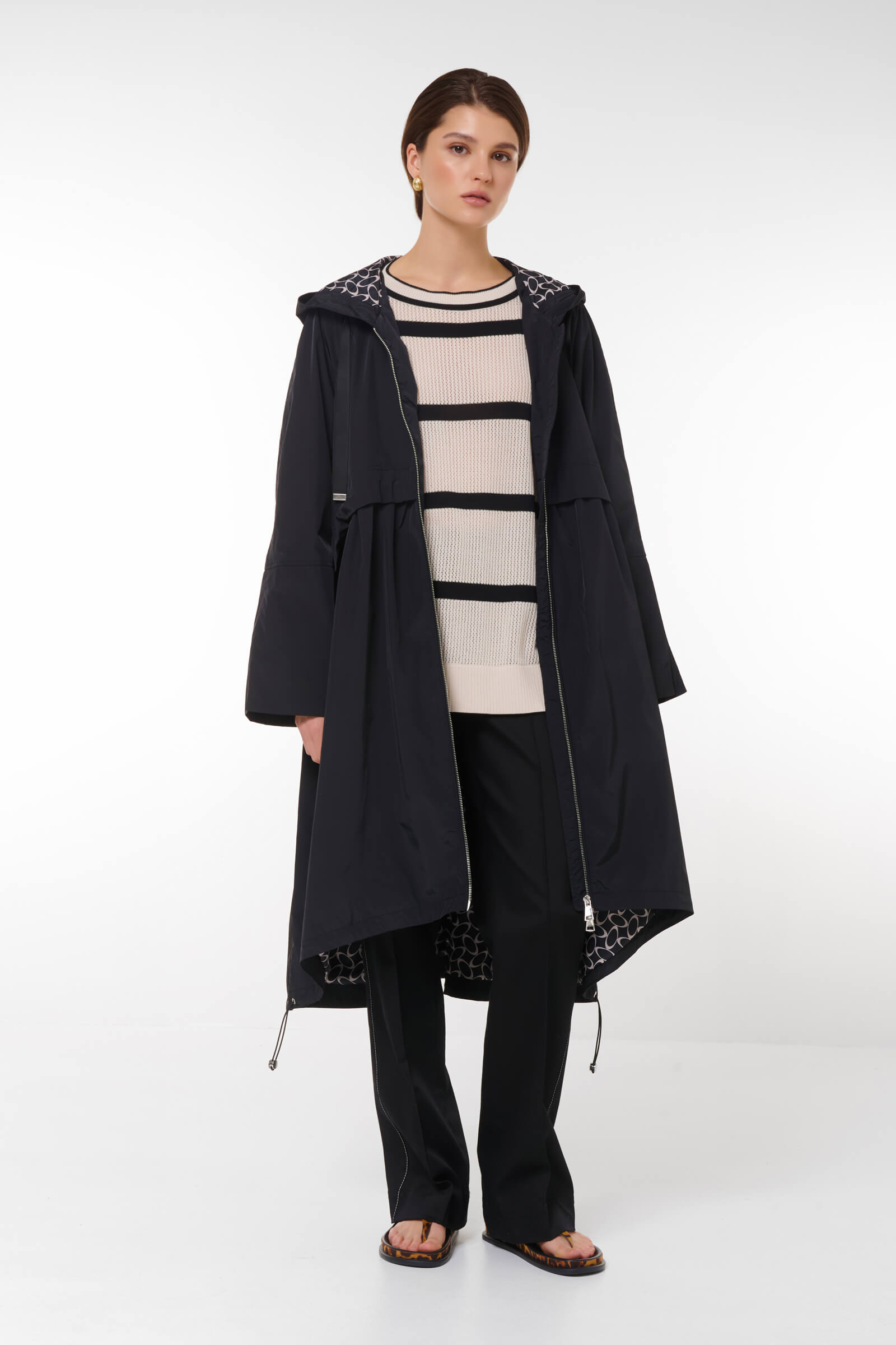 Длинный плащ с капюшоном Бренд Caterina Leman