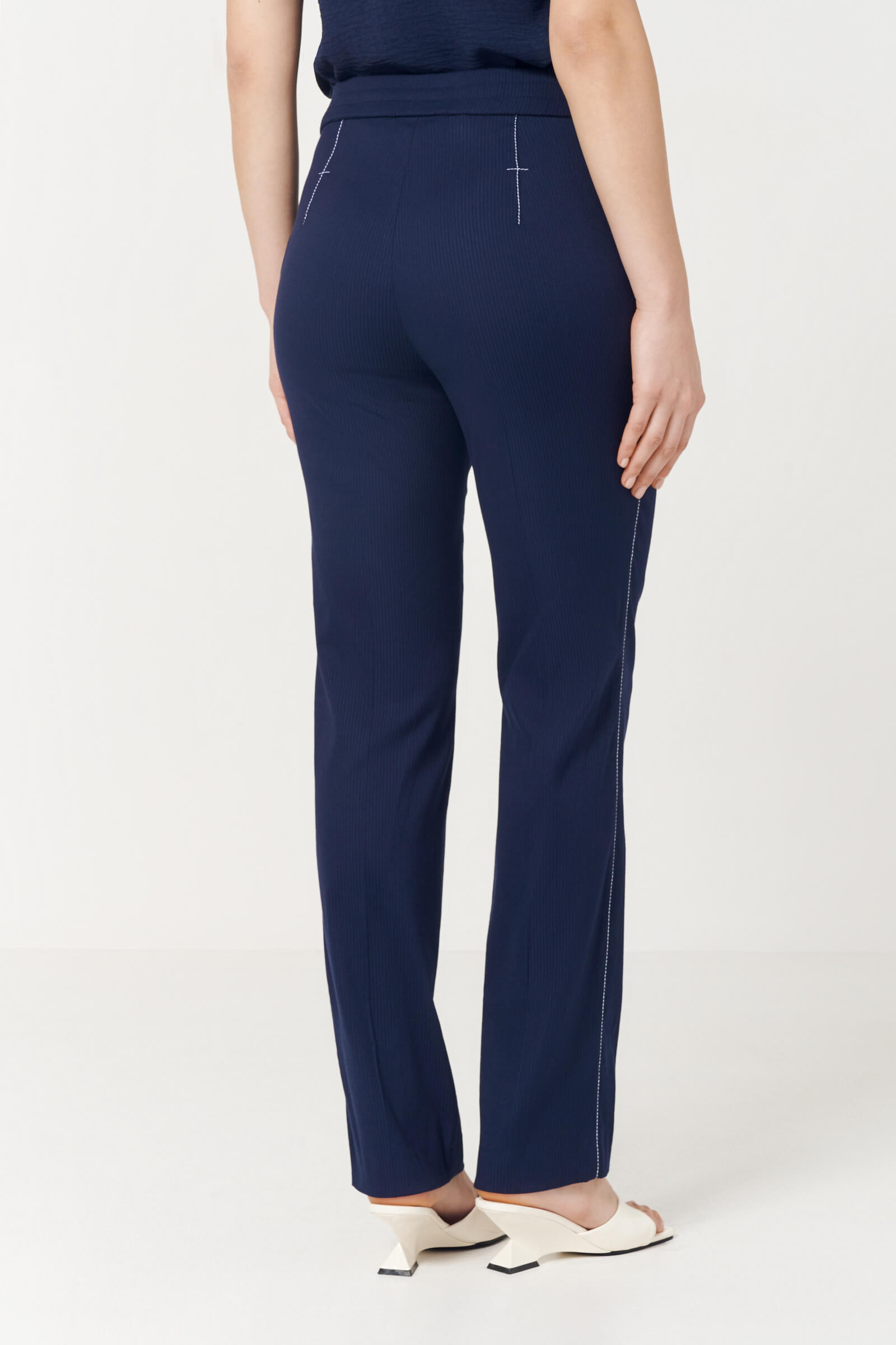 Брюки зауженные со стрелками Бренд Caterina Leman