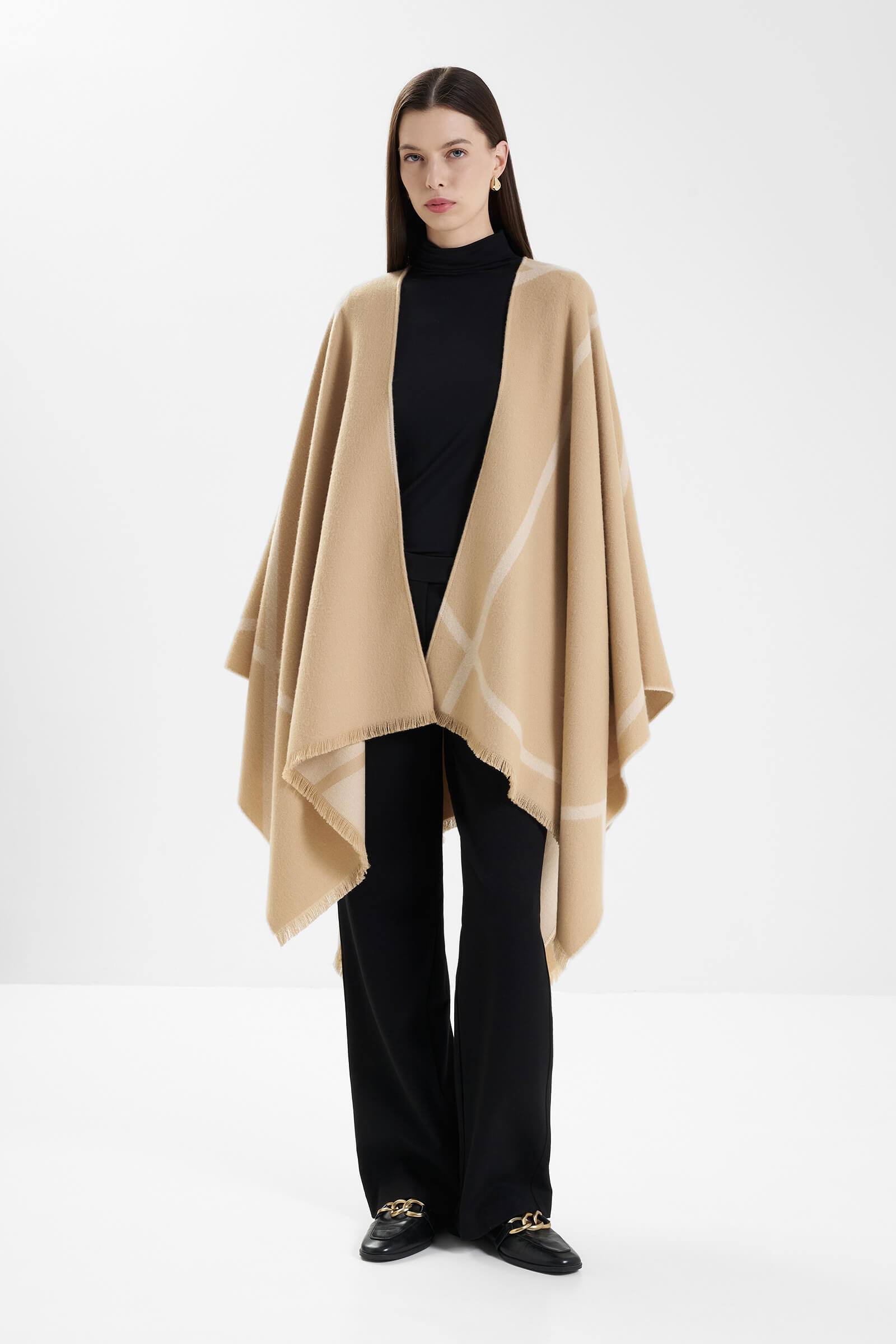 Палантин из 100% шерсти цвета Бежевый 