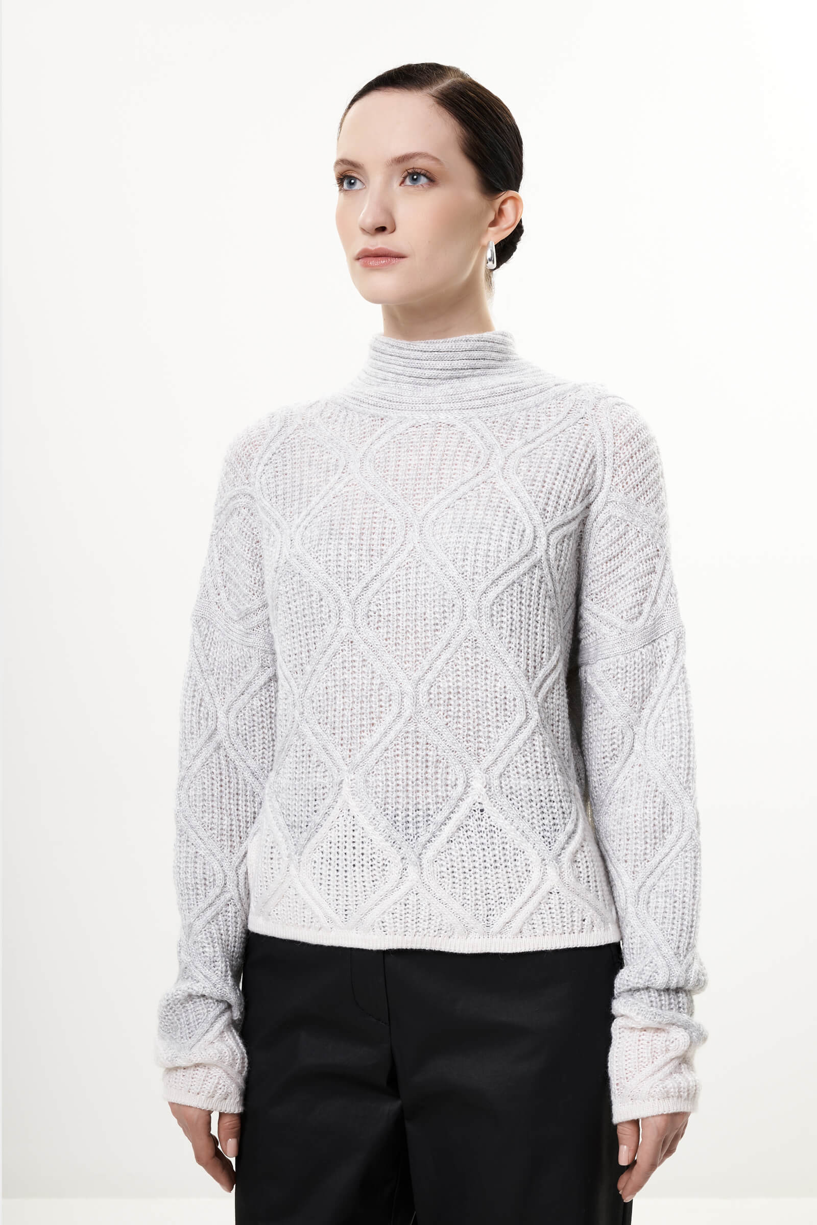 Свитер из шерсти альпаки с воротником-шарфом цвета Серый 