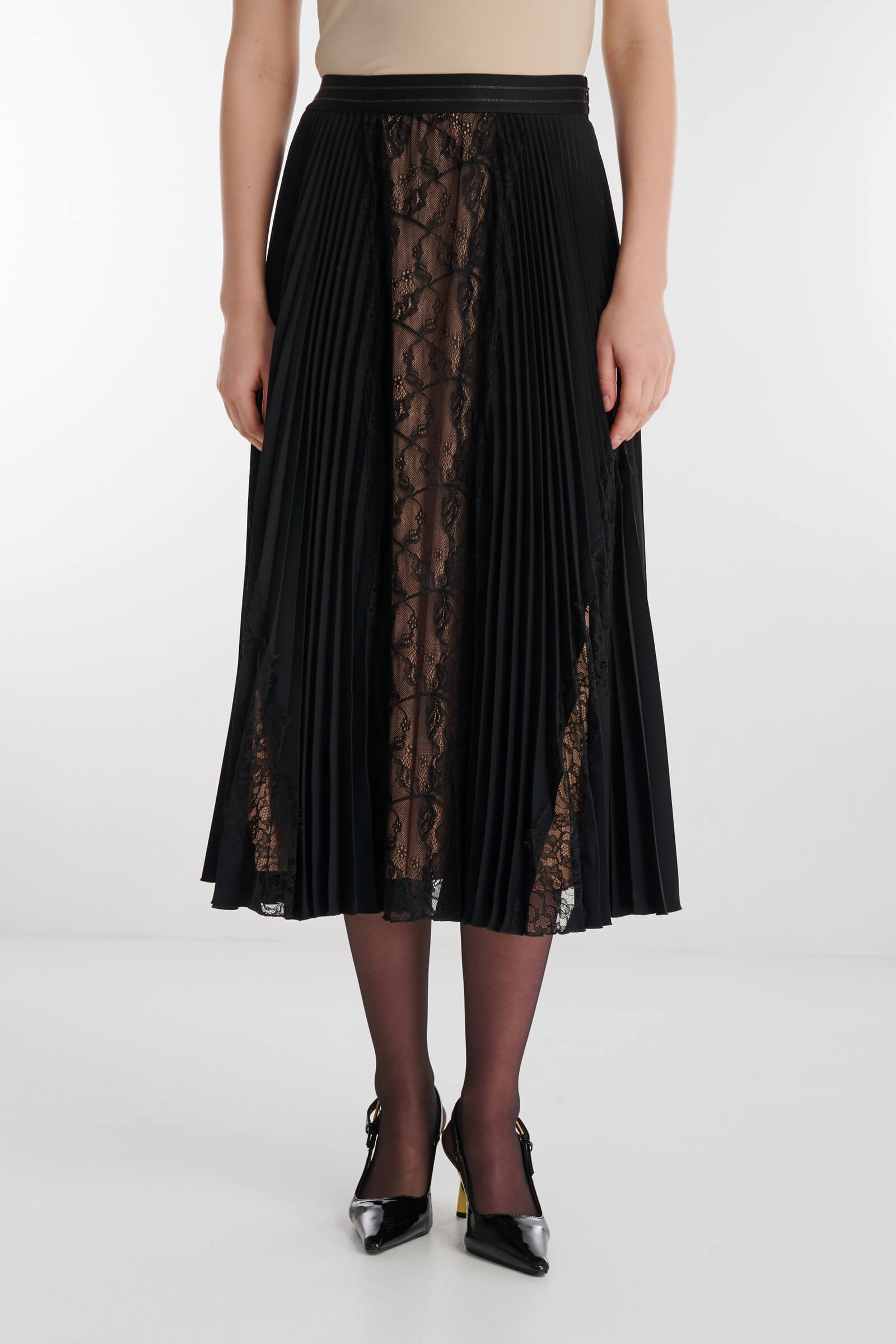 Плиссированная юбка с кружевными вставками цвета Черный 