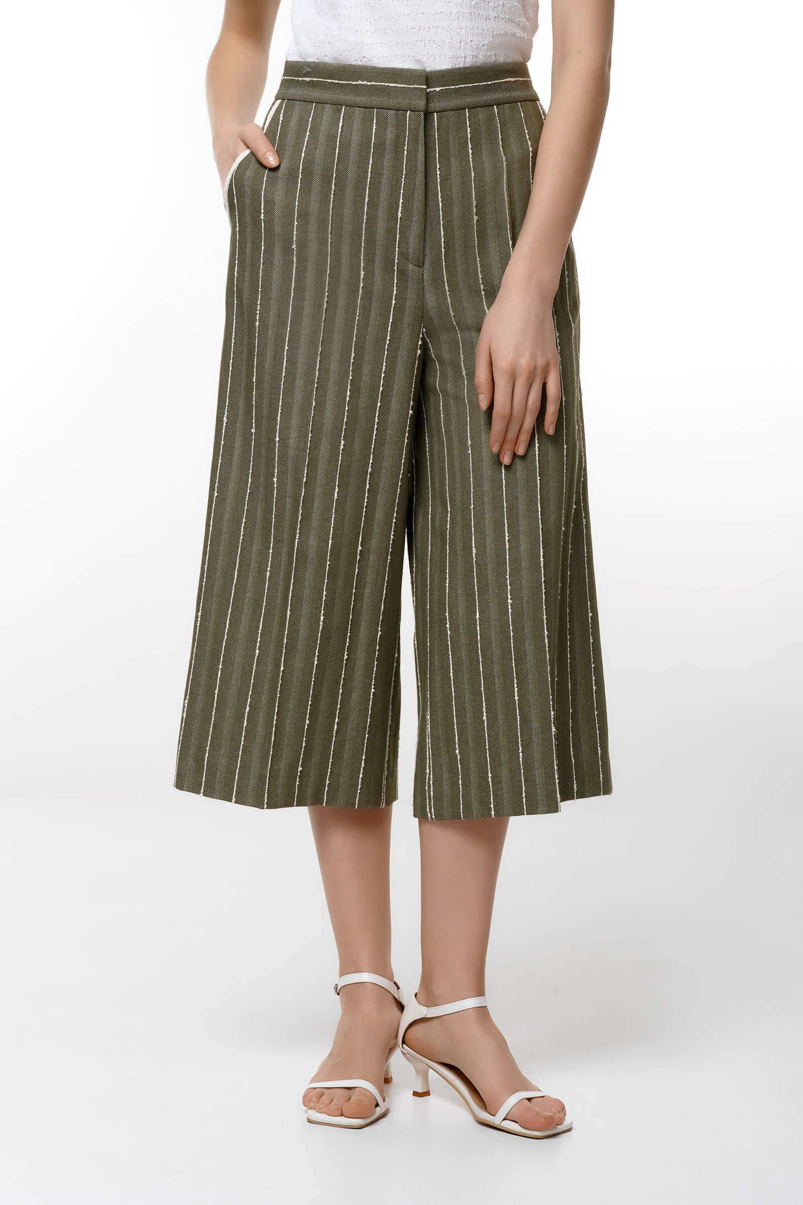 Широкие брюки-кюлоты цвета Зеленый 