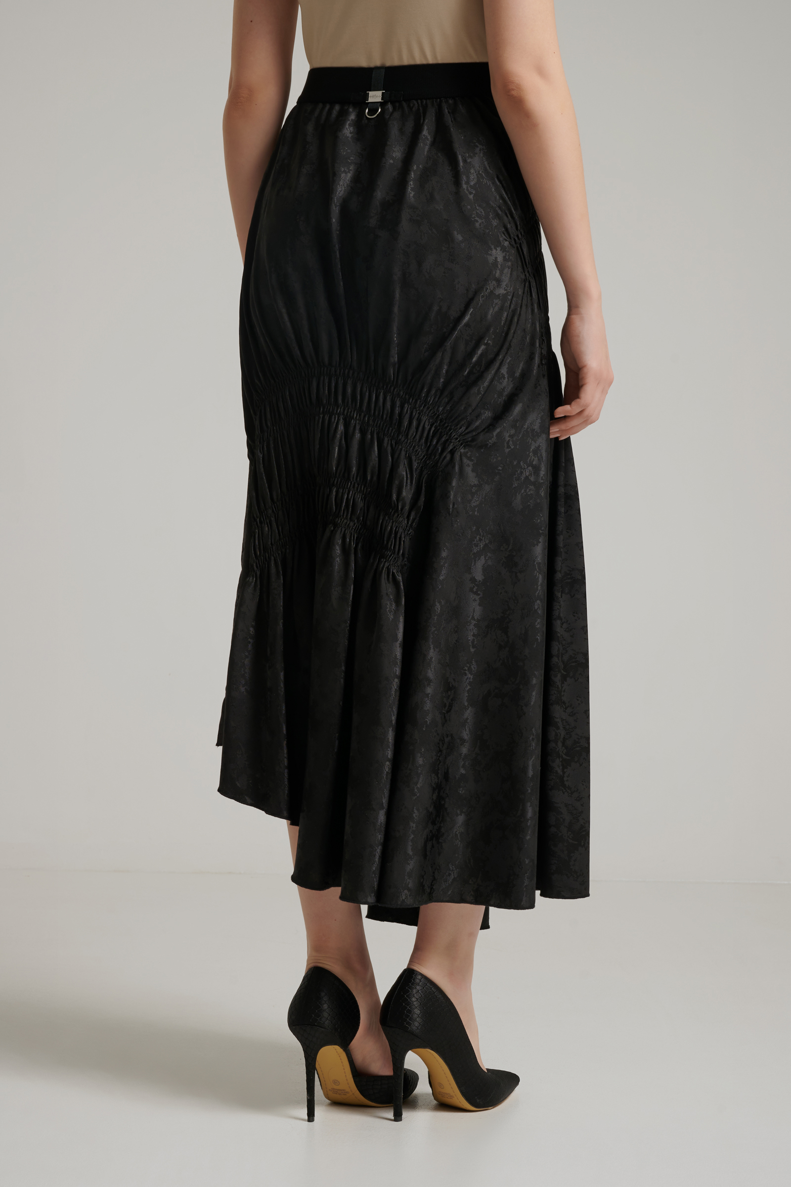 Юбка с ассиметричным кроем Бренд High