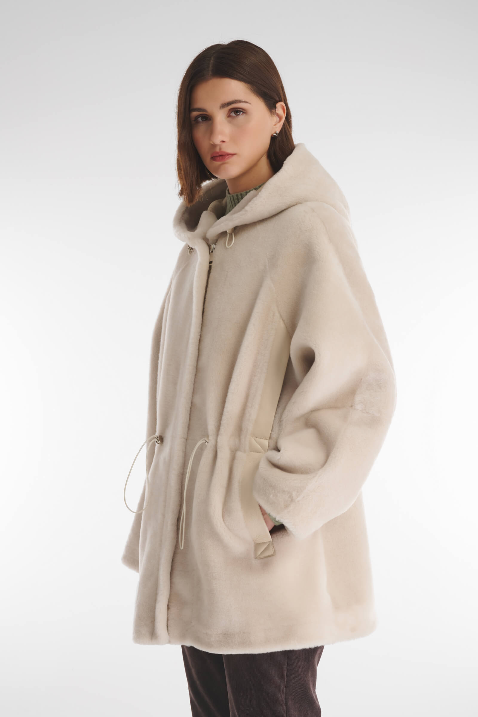 Удлиненная дубленка из натурального меха Бренд Caterina Leman