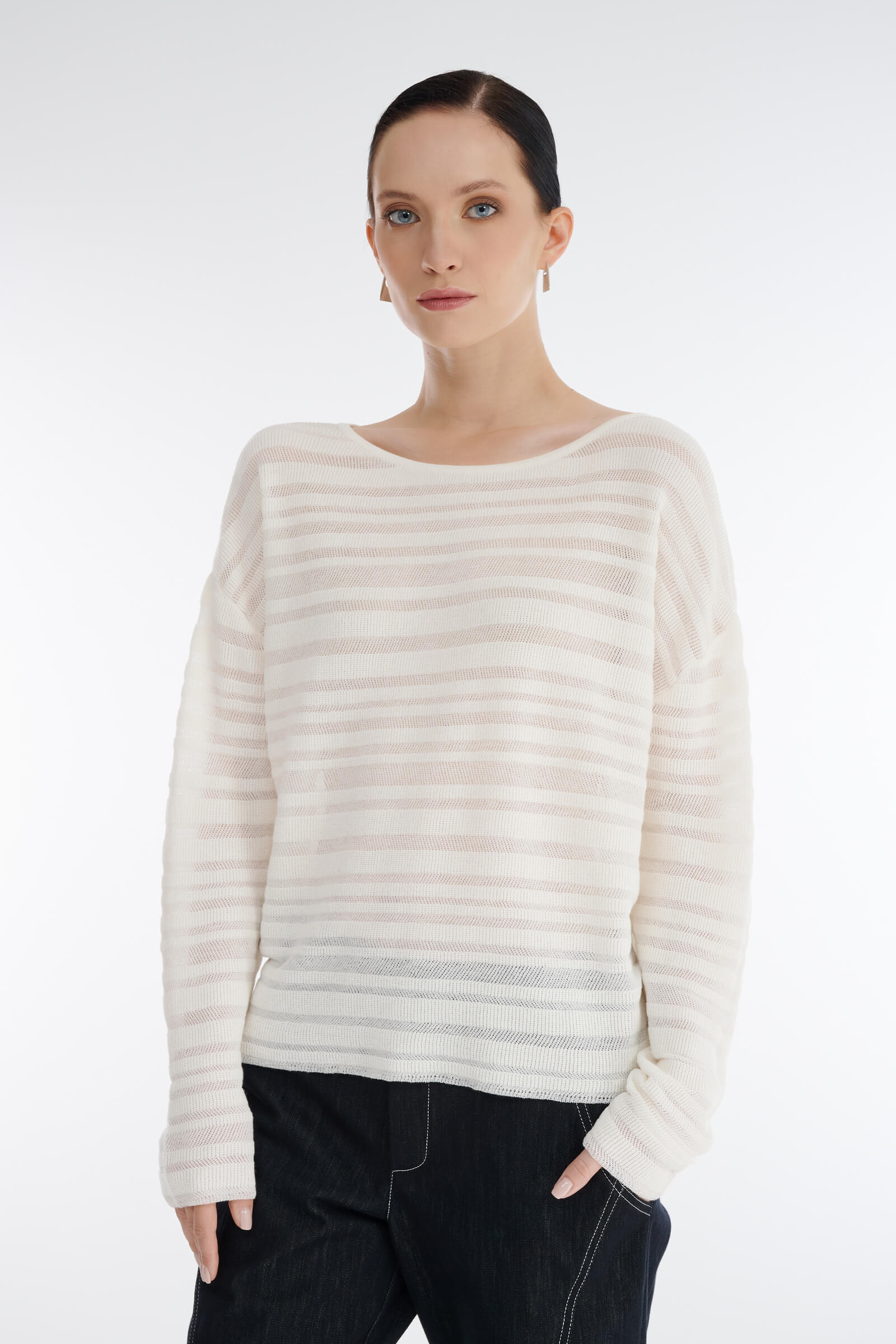 Джемпер с вырезом-лодочкой Sarah Pacini. Цвет Белый. Фотография 1