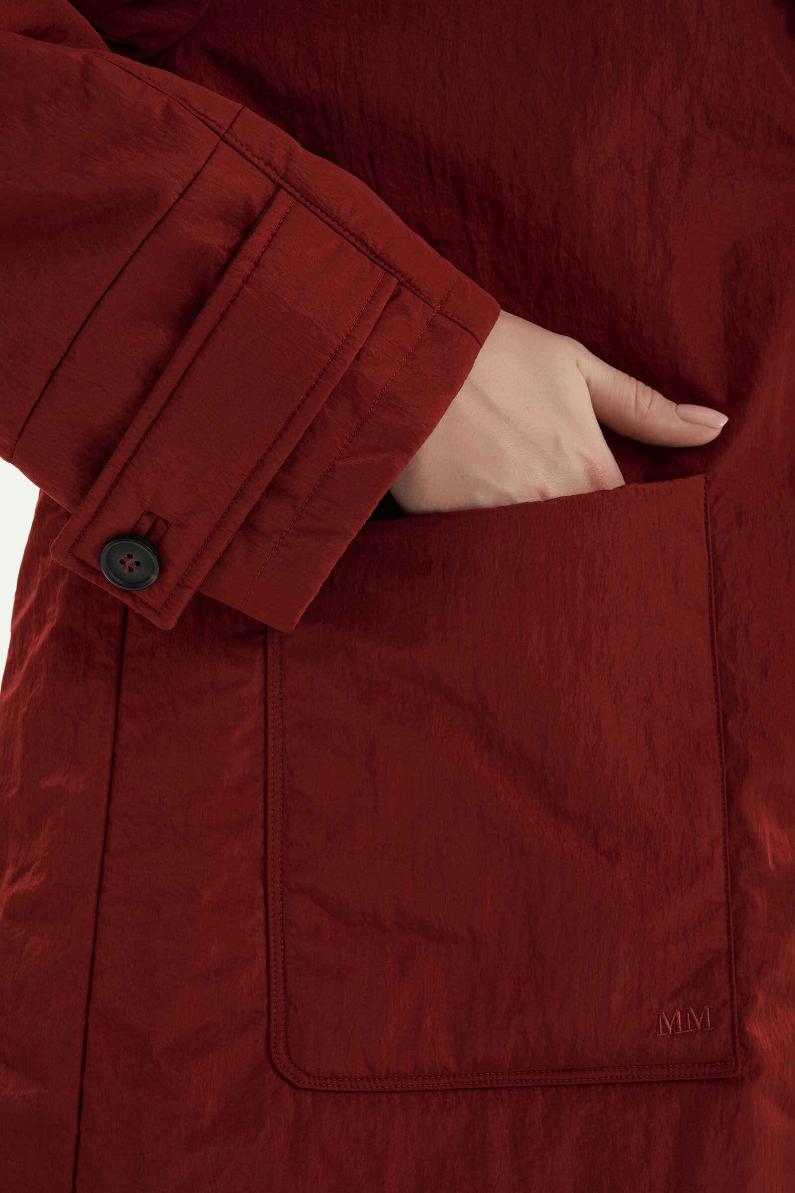 Удлиненная куртка из водонепроницаемого и ветрозащитного материала на пуговицах Бренд MM