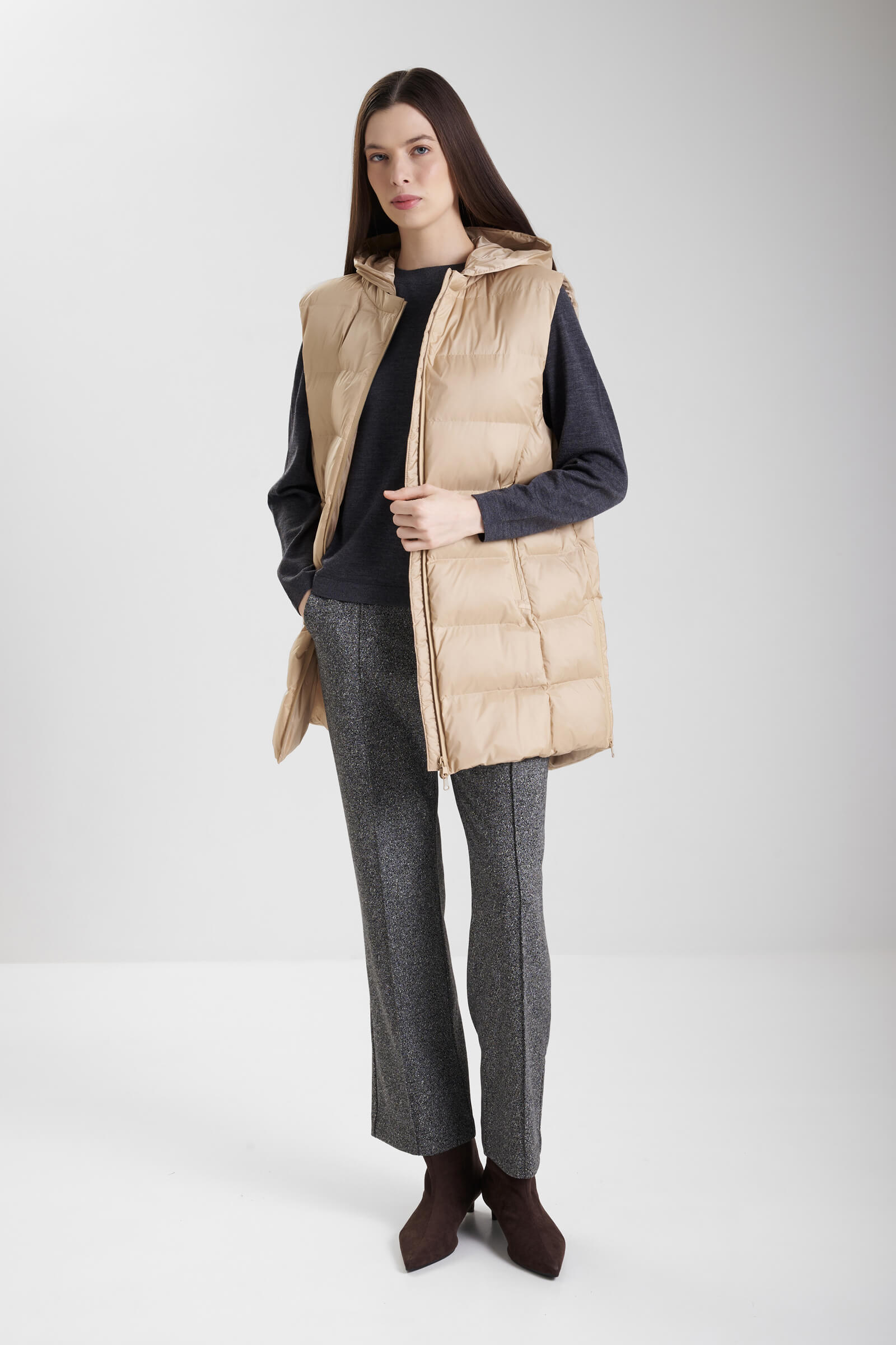 Стеганый жилет с капюшоном Бренд MM