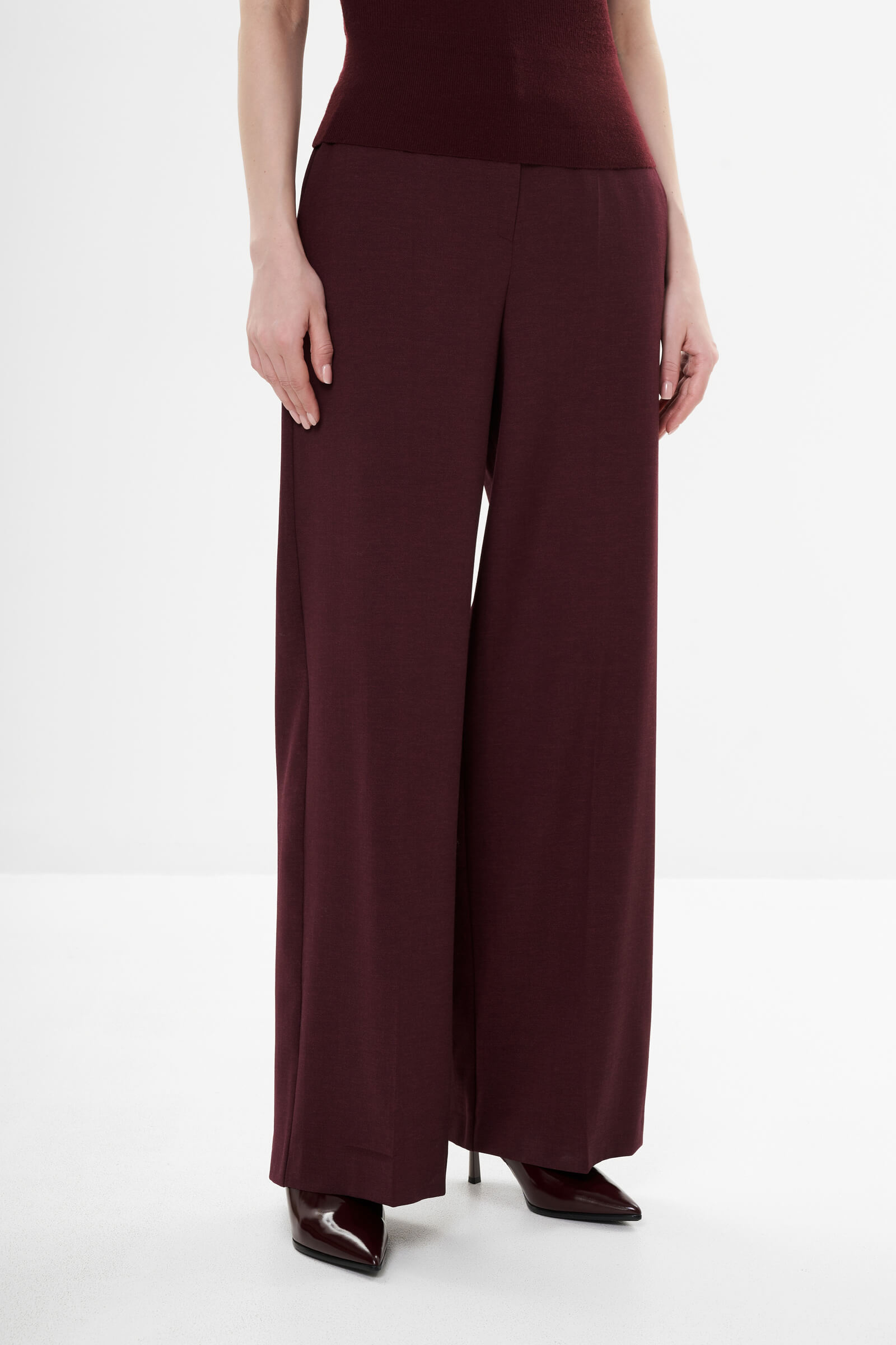 Брюки со стрелками цвета Бордовый 