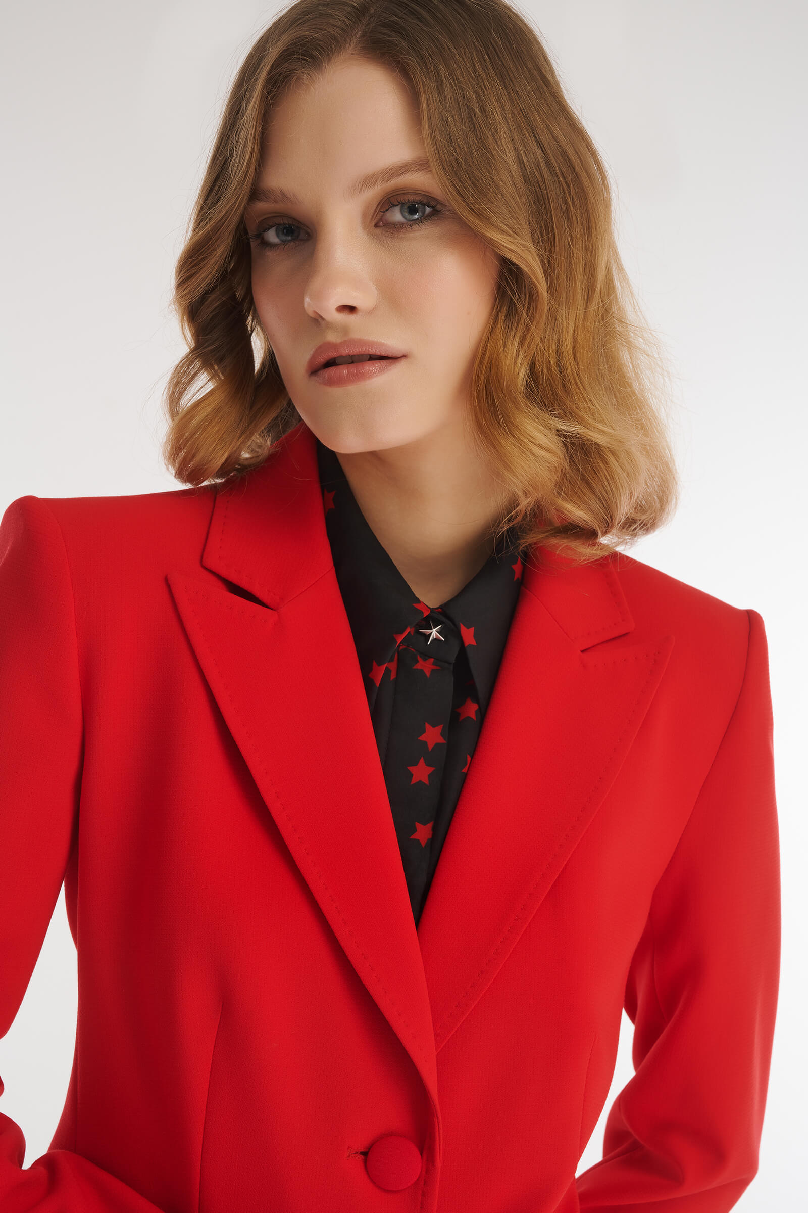 Однобортный пиджак из смесовой вискозы Бренд Caterina Leman