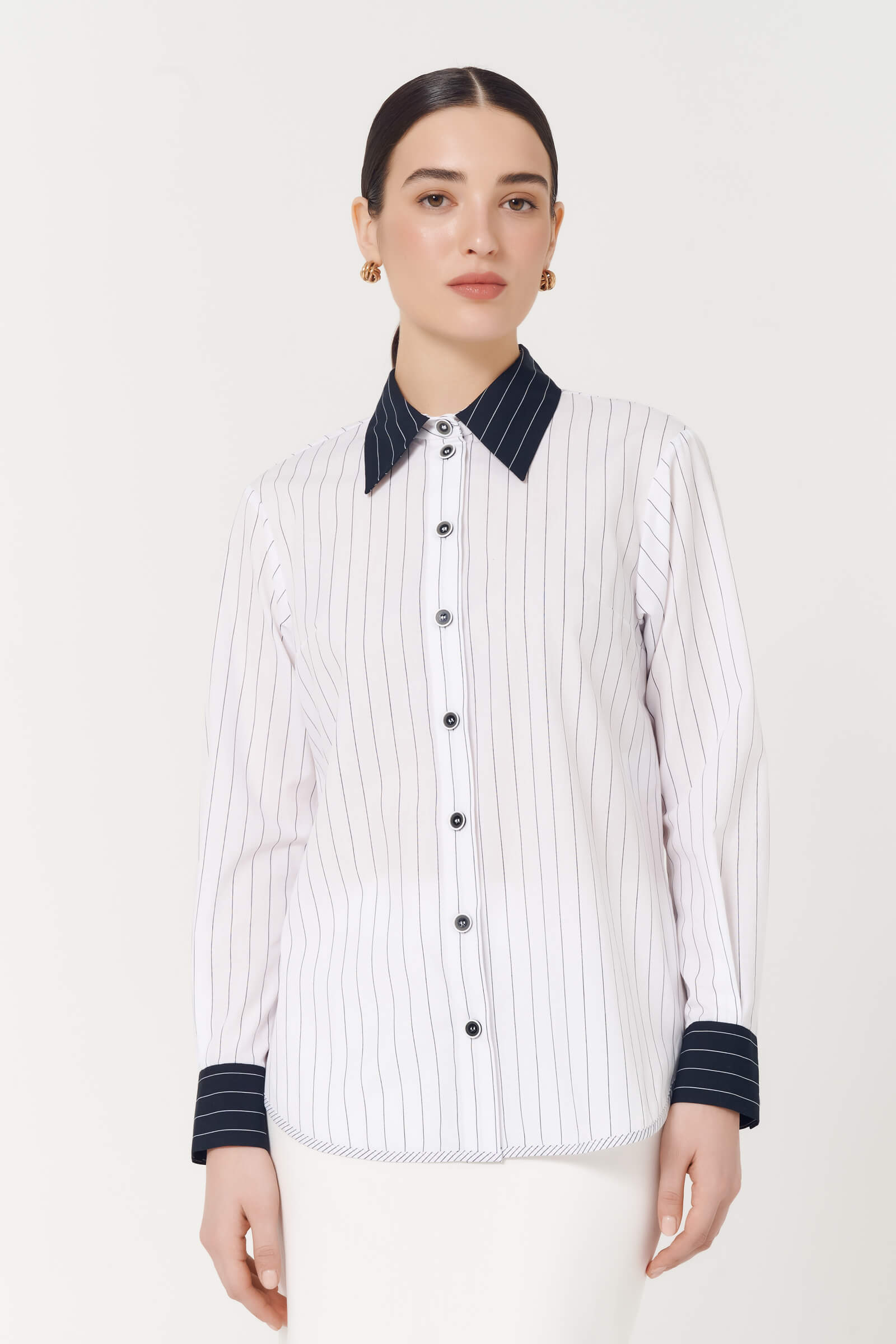 Рубашка с контрастным воротником цвета Белый 