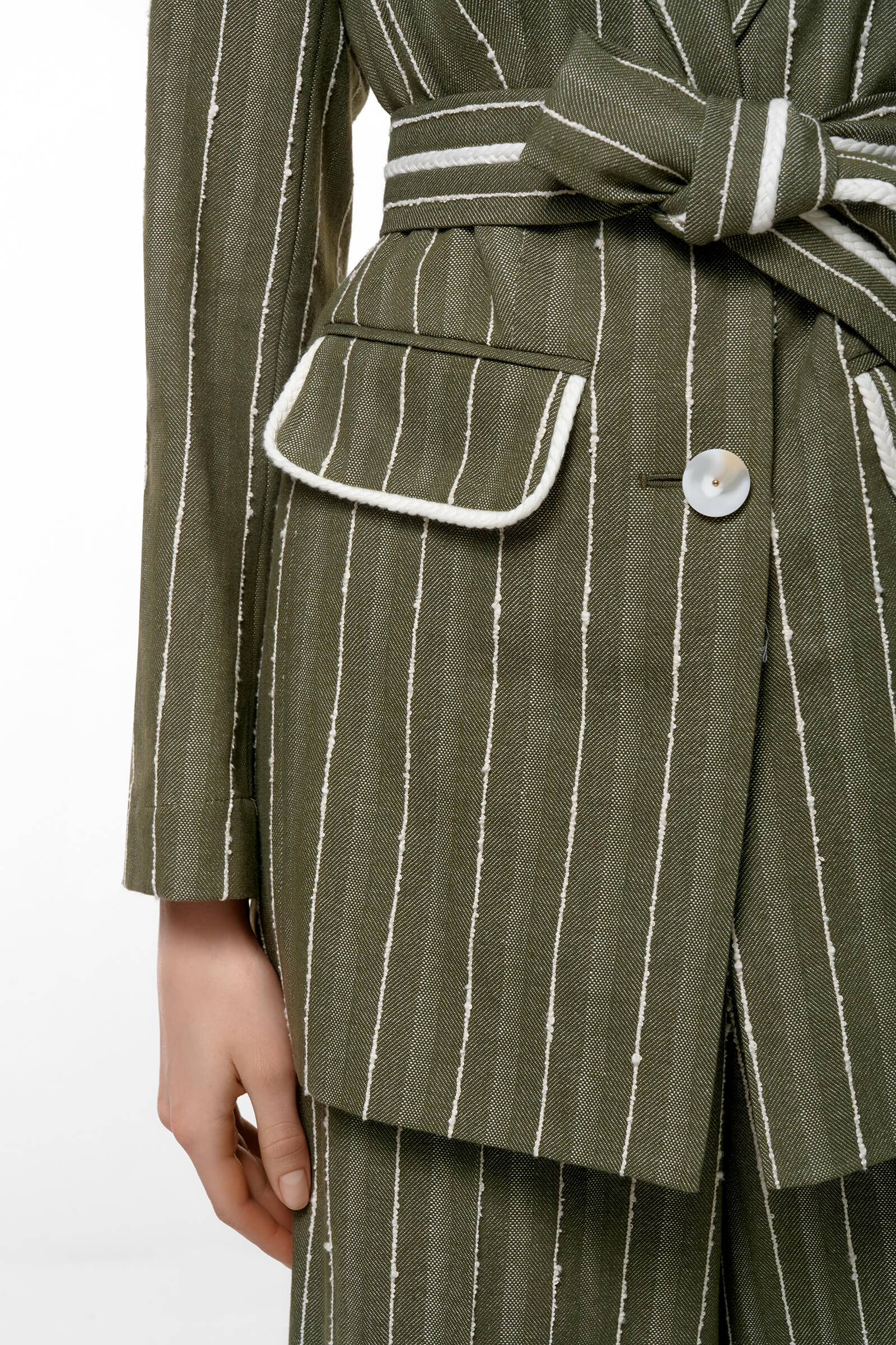 Приталенный жакет с поясом Бренд Caterina Leman