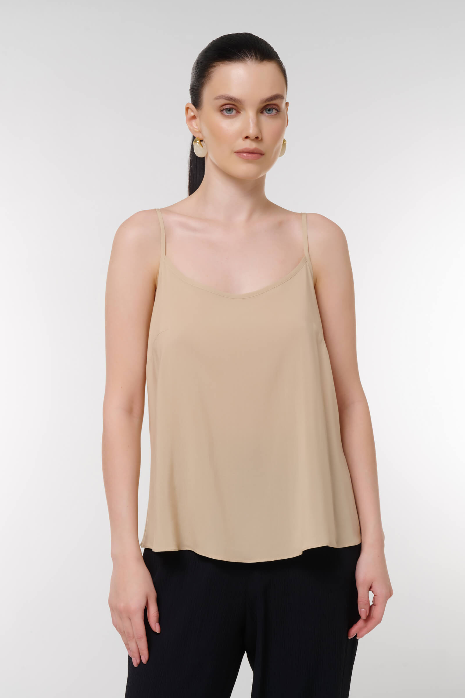 Топ на тонких бретельках цвета Бежевый 