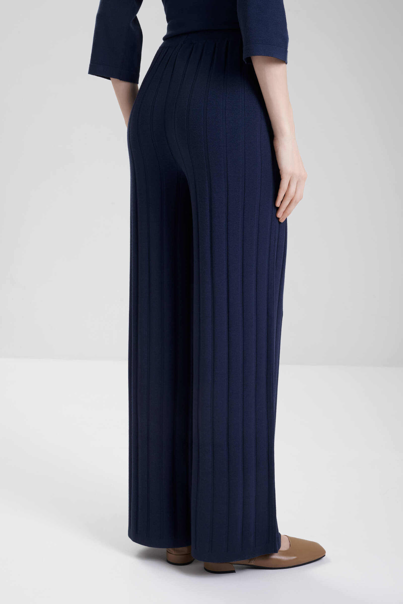 Трикотажные брюки из смесовой вискозы Бренд MM