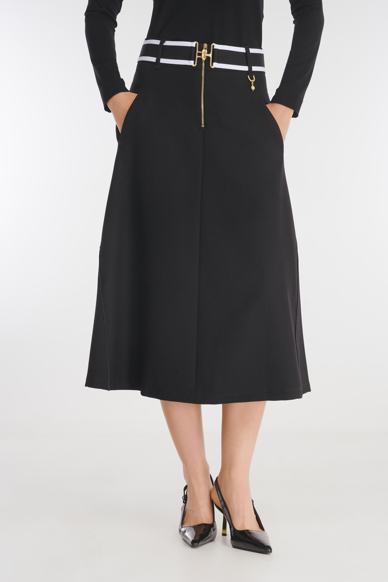 Расклешенная юбка из вискозы цвета Черный 