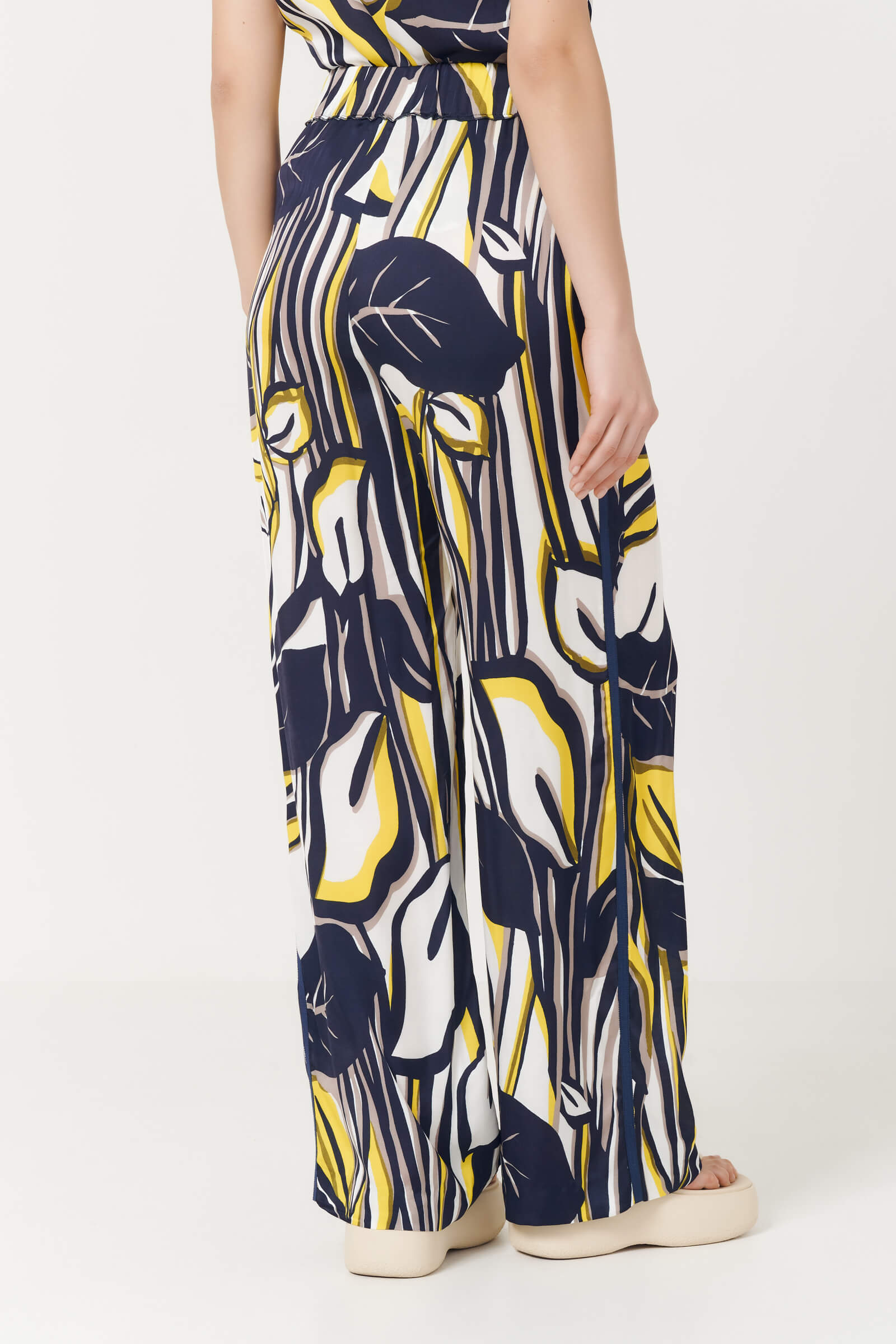 Брюки с абстрактным принтом Бренд Caterina Leman