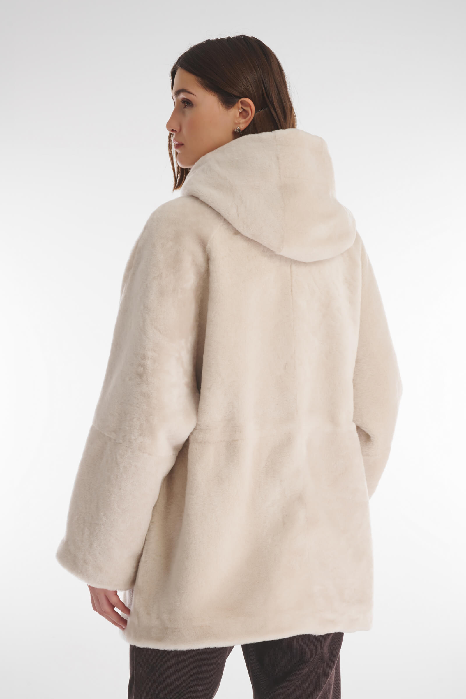 Удлиненная дубленка из натурального меха Бренд Caterina Leman