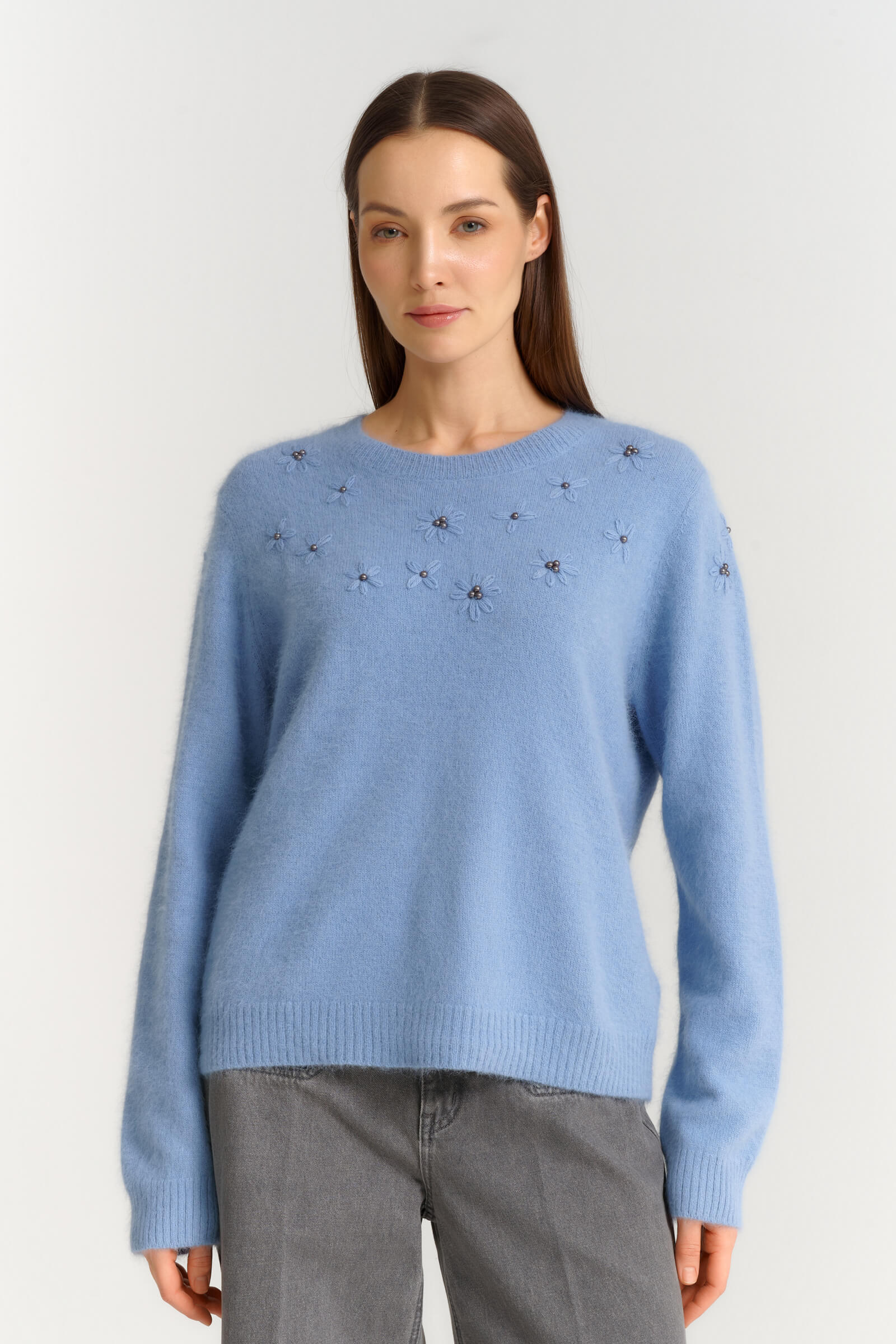 Джемпер с цветочной вышивкой цвета Голубой 