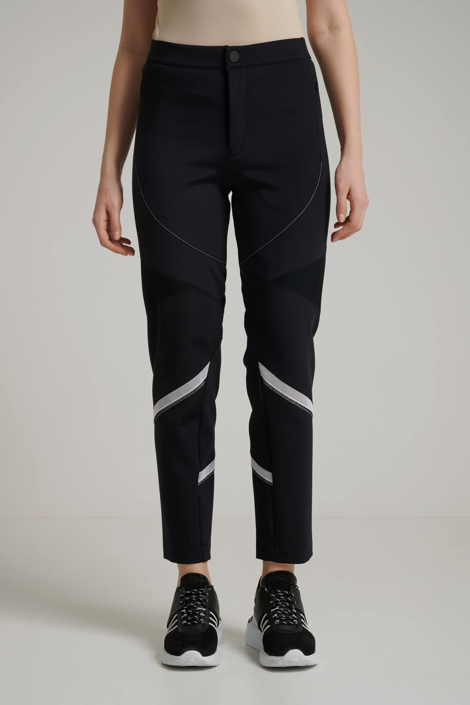 Брюки со вставками цвета Черный 