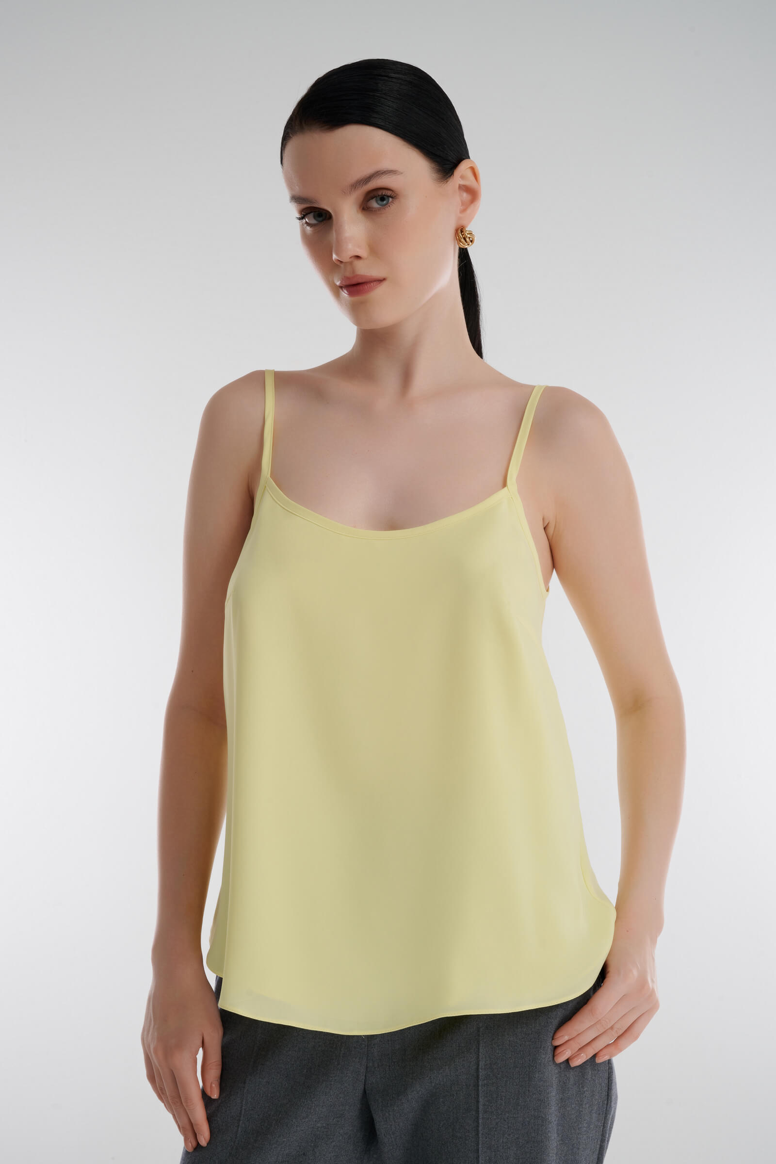 Топ из поливискозы с регулируемыми бретелями цвета Желтый 