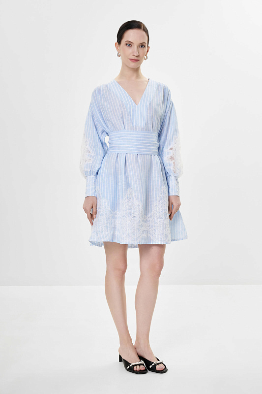 Льняное платье с кружевом Бренд Daniela Drei