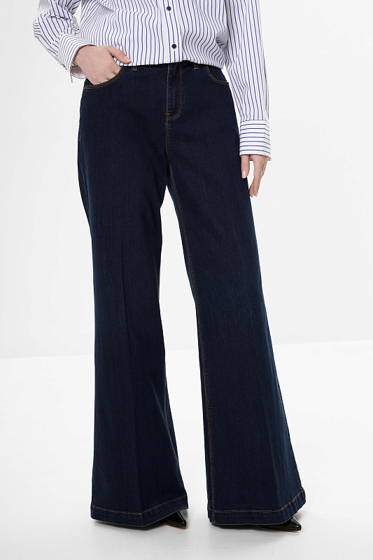 Расклешенные джинсы Бренд Diana Gallesi