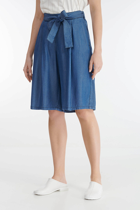 Шорты-бермуды с поясом Бренд Diana Gallesi