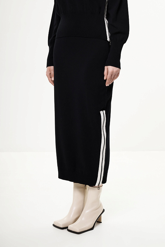 Трикотажная юбка из шелковистой вискозы Бренд Sarah Pacini